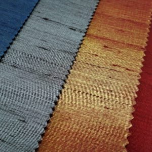 Factory Top Quality Free Sample Luxurious Fabric Wall Covering Natural Light Color Silk Wallpapers